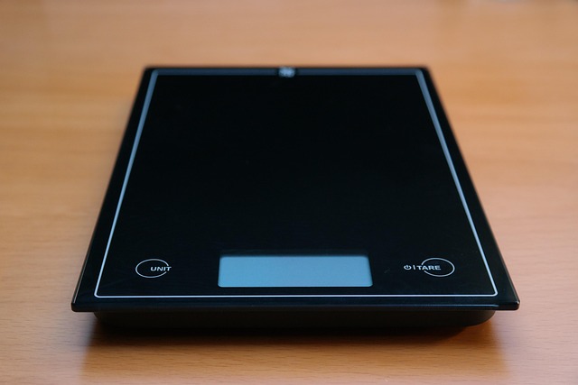 digital kitchen scale displaying precise ingredient weight in grams